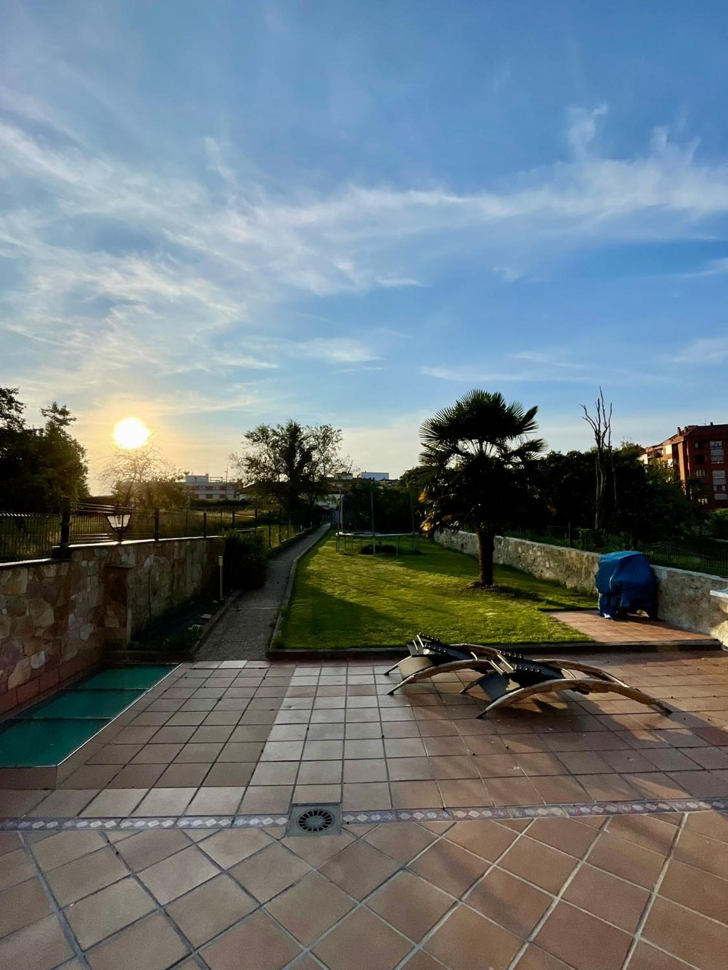 La Santina Y Su Jardin Apartment Avilés Exterior foto